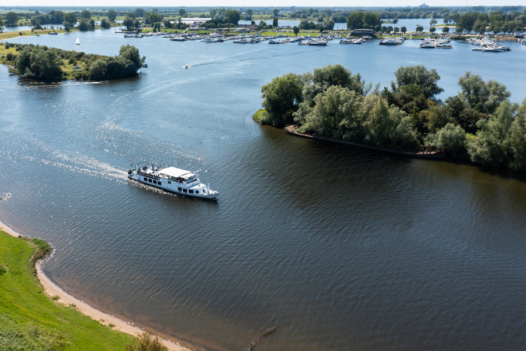 10 Juni Dinsdag Boot Kerkdriel Naar Zaltbommel Tocht