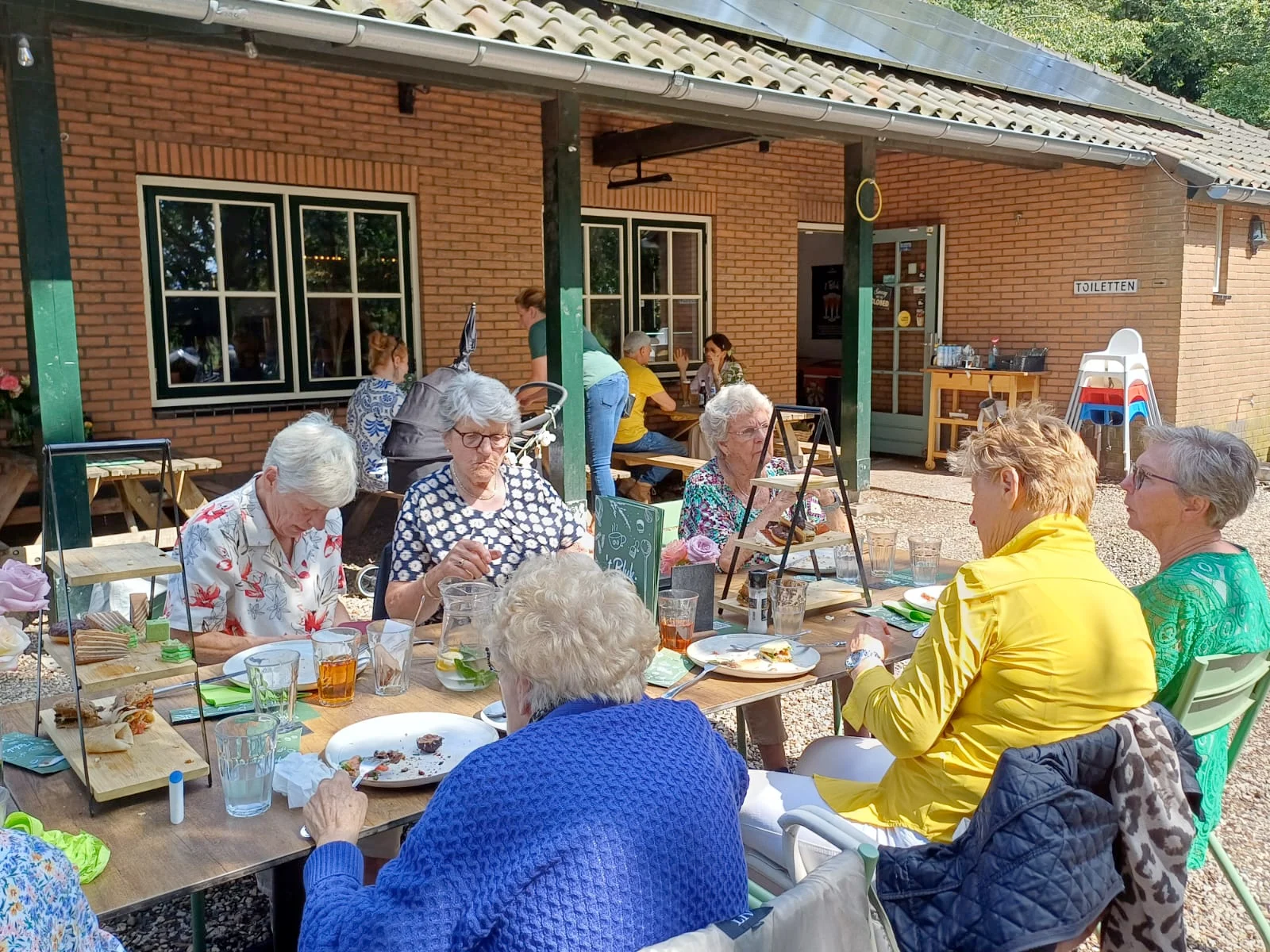 Zomerse BasBEL High Tea | 10 Juli Donderdag2